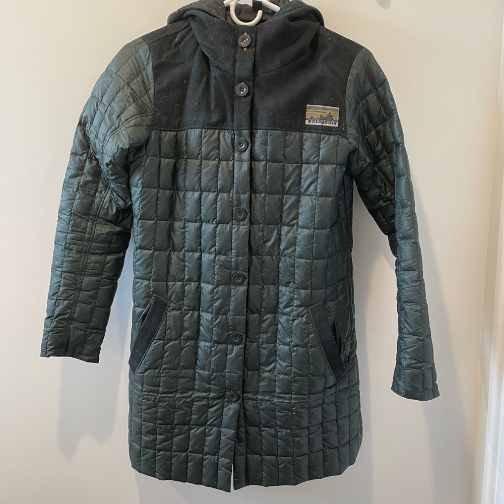 Lightweight Patagonia coat